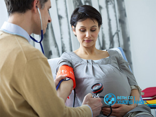 Phụ nữ mắc bệnh huyết áp thấp khi mang thai cần chú ý điều gì?